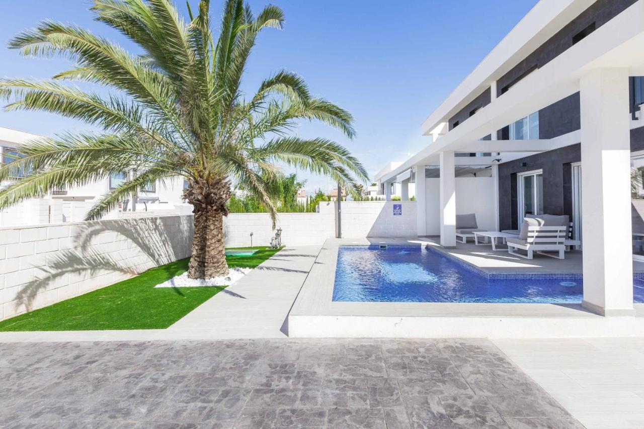 Casa Bos Dolpfin Wellness Luxury Entire Villa Pool & Jacuzzi Gran Alacant Near Beach Puerto Marino Dış mekan fotoğraf