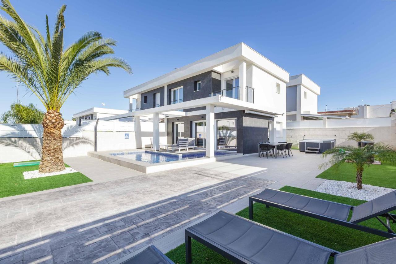 Casa Bos Dolpfin Wellness Luxury Entire Villa Pool & Jacuzzi Gran Alacant Near Beach Puerto Marino Dış mekan fotoğraf