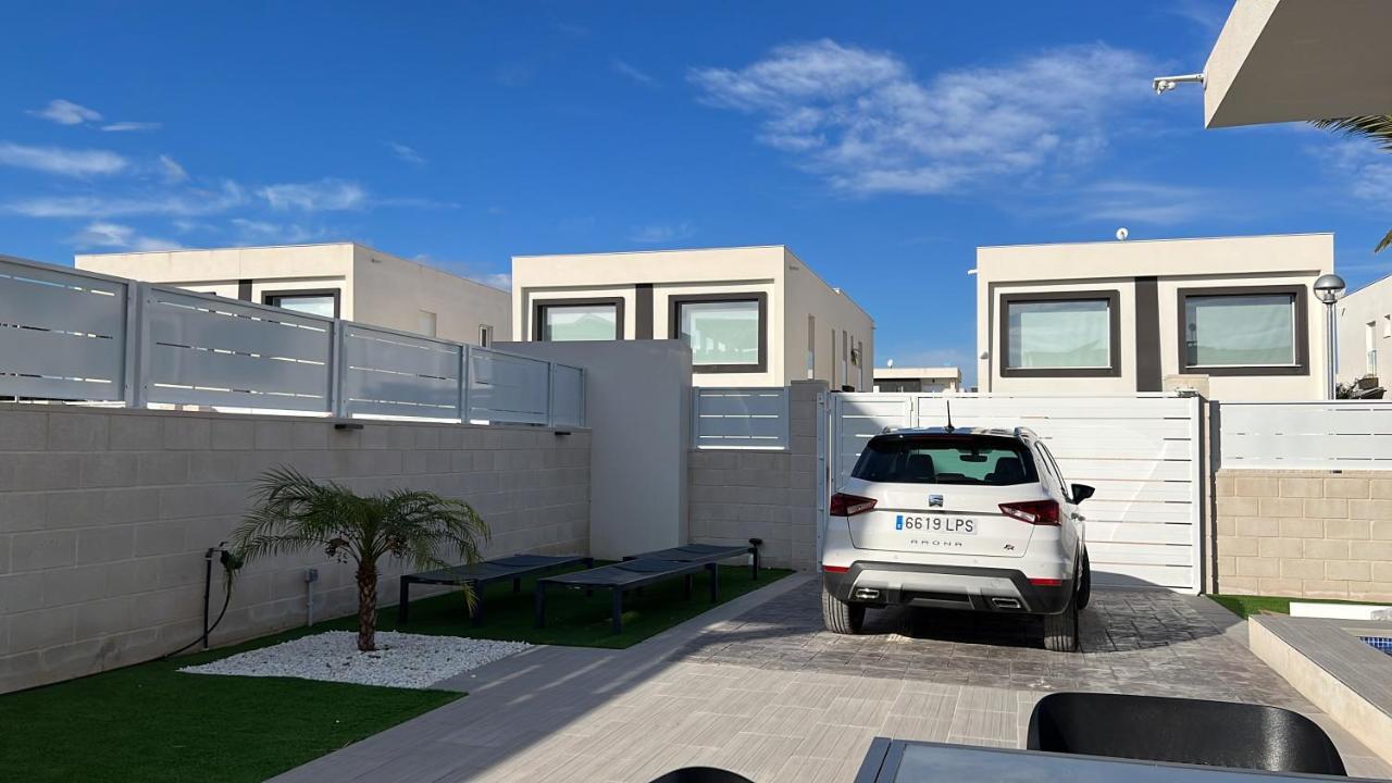 Casa Bos Dolpfin Wellness Luxury Entire Villa Pool & Jacuzzi Gran Alacant Near Beach Puerto Marino Dış mekan fotoğraf